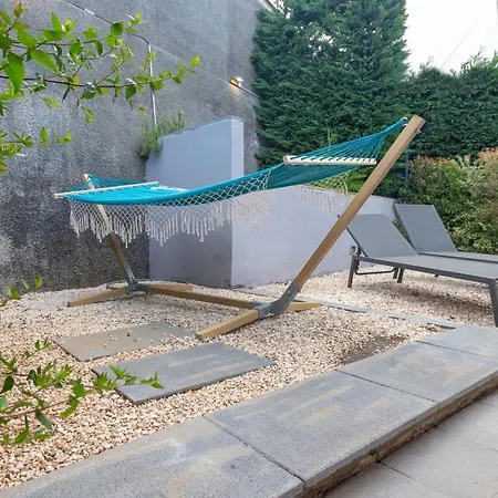 Casa vacanze The Jolie - A Retreat In The *